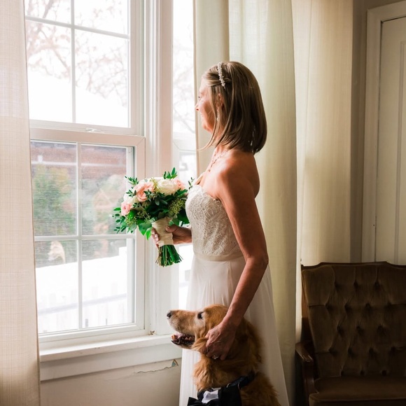 Elegant Pearl and Crystal Headband - Picture 4 of 4